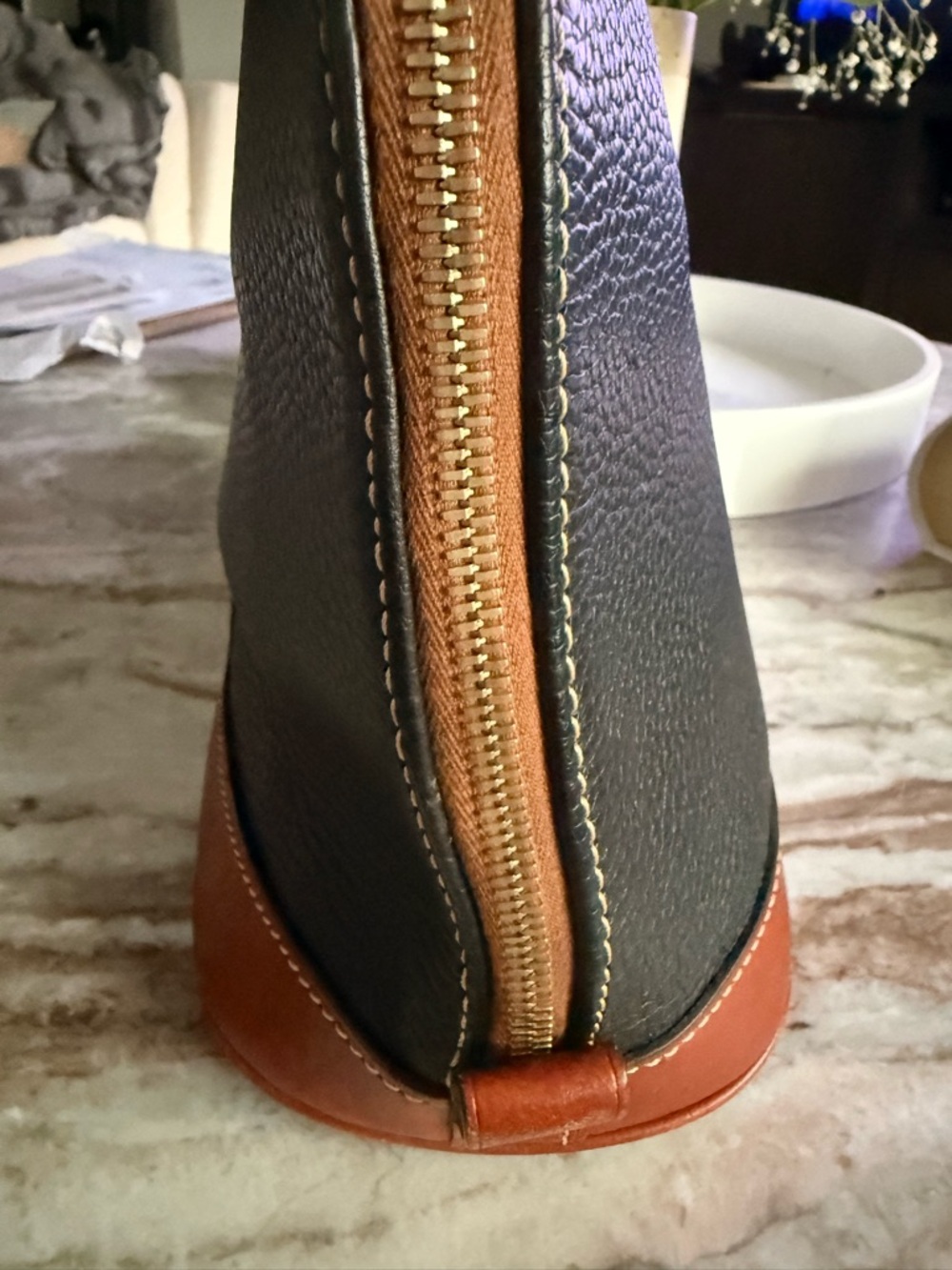 Dooney & Bourke Pebbled Leather Dome Satchel Black Brown Classic  Handbag - Picture 4 of 16
